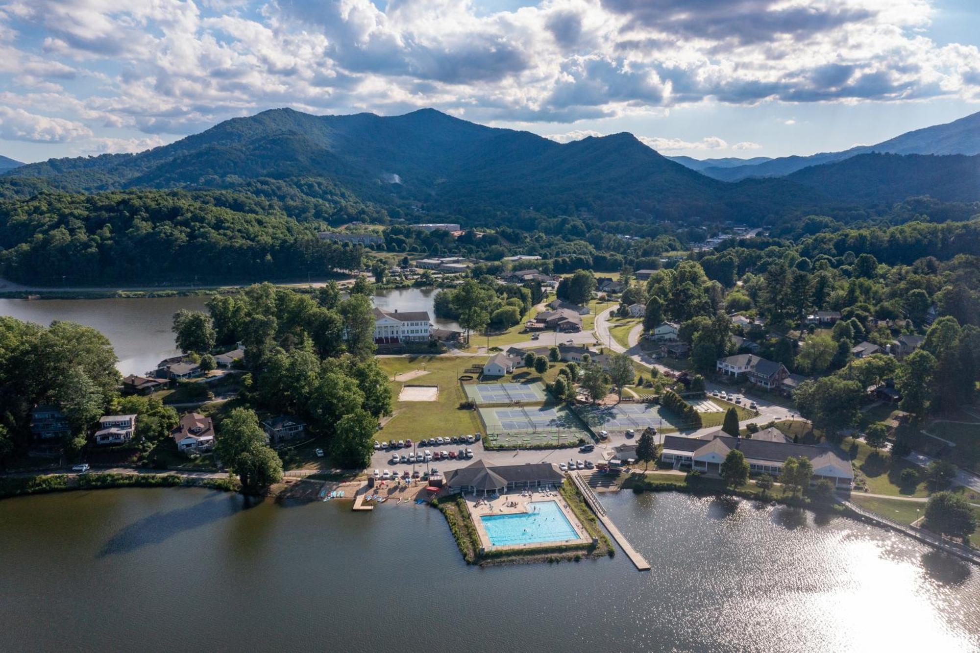 Campground Apts Lake Junaluska Rum bild